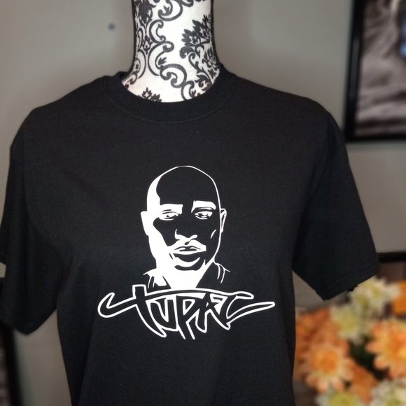 Gildan Tops - Tupac T-shirt